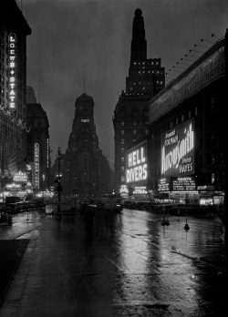 firsttimeuser:  Times Square at dusk, looking