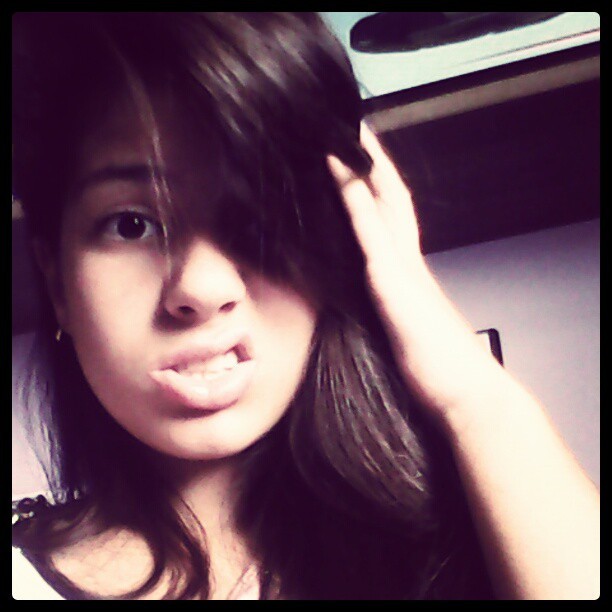 Gatinha hein ?! Kkkkkkkkkkksqn