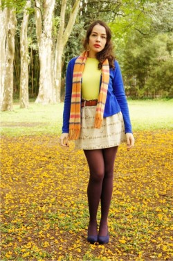 pantyhoseparty:  Brown opaque tights, purple heels, white skirt with beige bird print and electric blue cardigan 