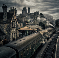 bluepueblo:  Corfe Castle, Dorset, England