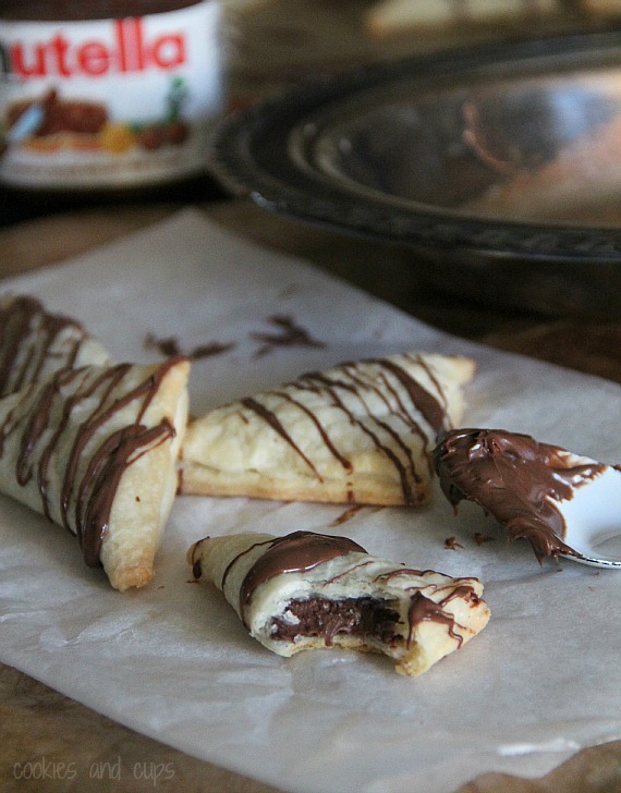 gastrogirl:  nutella pastry cookies. 