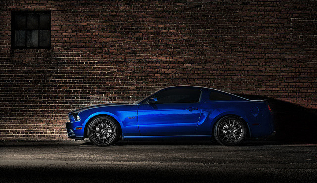 leftlane1:  She’s a Brick House by dmarty78 on Flickr.