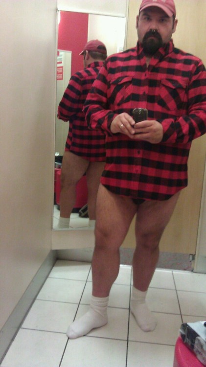 sirmurcielago:  Tis the season for Flannel.