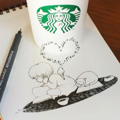 cutiecowba:  coffee-tea-and-sympathy:  Starbucks Cups Become 3D DrawingsTomoko Shintani from Japan, starts her doodles on a piece of paper and continues them onto the cups, which gives a bit of a 3D feeling to it. Her cartoons feature a girl, usually