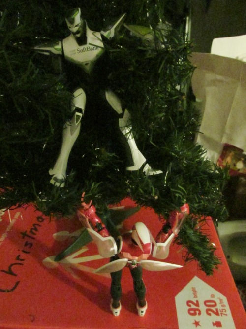 imdreamingofacrapsuitchristmas:   AND THEY ARE SATISFIED   I need to do this with my babies :)