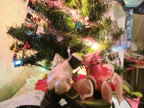 imdreamingofacrapsuitchristmas:   AND THEY ARE SATISFIED   I need to do this with my babies :)