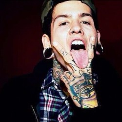 ilovetmills:  Throwback