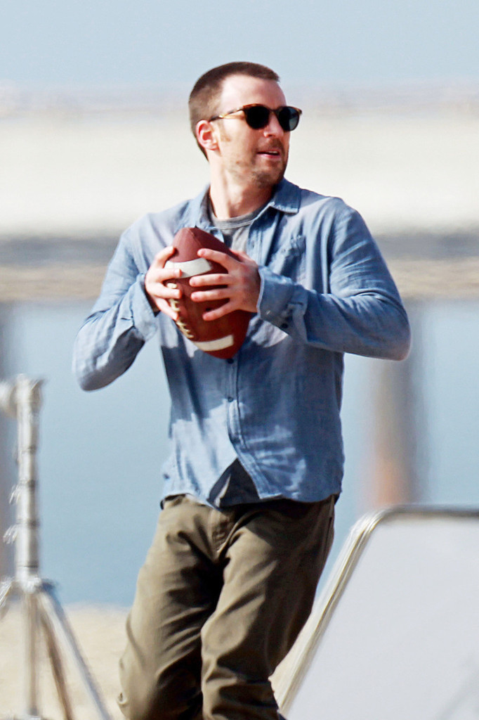 allaboutevans:  Set Of ‘A Many Splintered Thing’25-11-2012  