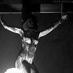 leekimhoung:  Gorgoroth | Carving a Giant