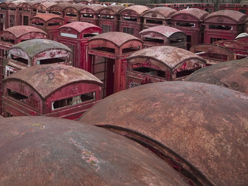 godtricksterloki:  Mass graveyard of Doctor Who fans after the announcement by the BBC.  If only there was also a graveyard like this for Twilight and 50 Shades fans as well.