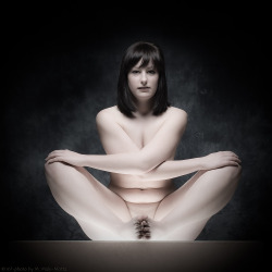 artfave:  Nudity illusion by m3-photo