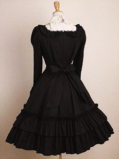xtoxictears:  mintotii:  セントクレアワンピース ♡ Mary Magdalene   This has been my dream dress for a very long time.