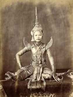 Mirrormirrorworldworld:  Siam, 1874 