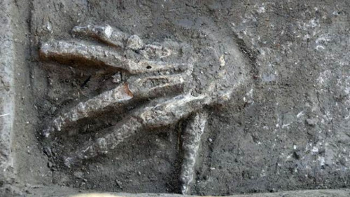 An archaeological first: sixteen severed hands found buried in ancient Egyptian city