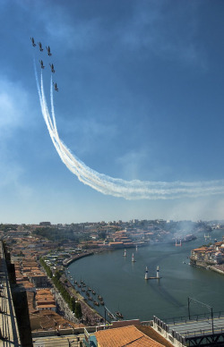 4nimalparty:  Breitling Jet Team (by trazmumbalde)