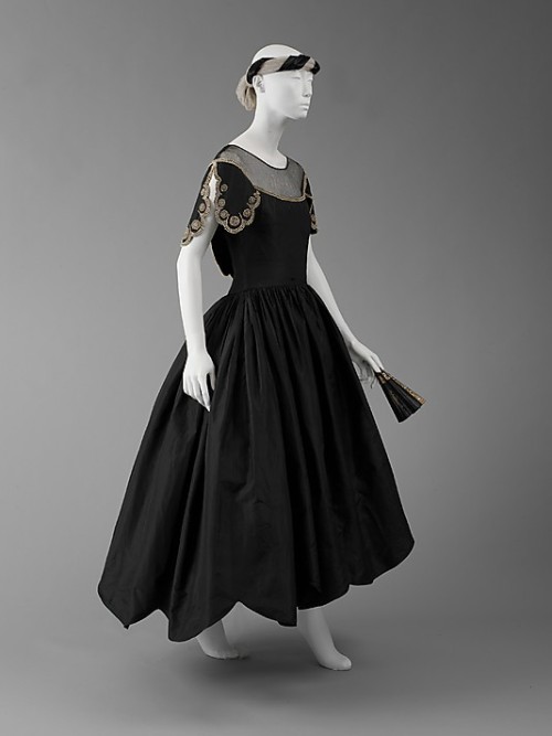 omgthatdress:Robe de StyleJeanne Lanvin, 1926The Metropolitan Museum of Art