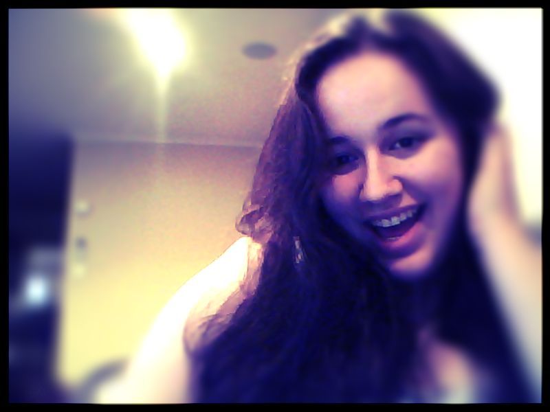 lesbianswholooklikeumlesbians:  I’m Jess, 16, New Zealand, British :) Hit me up