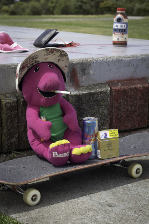 llum-i: harrykidman: Barney is off the rails. 