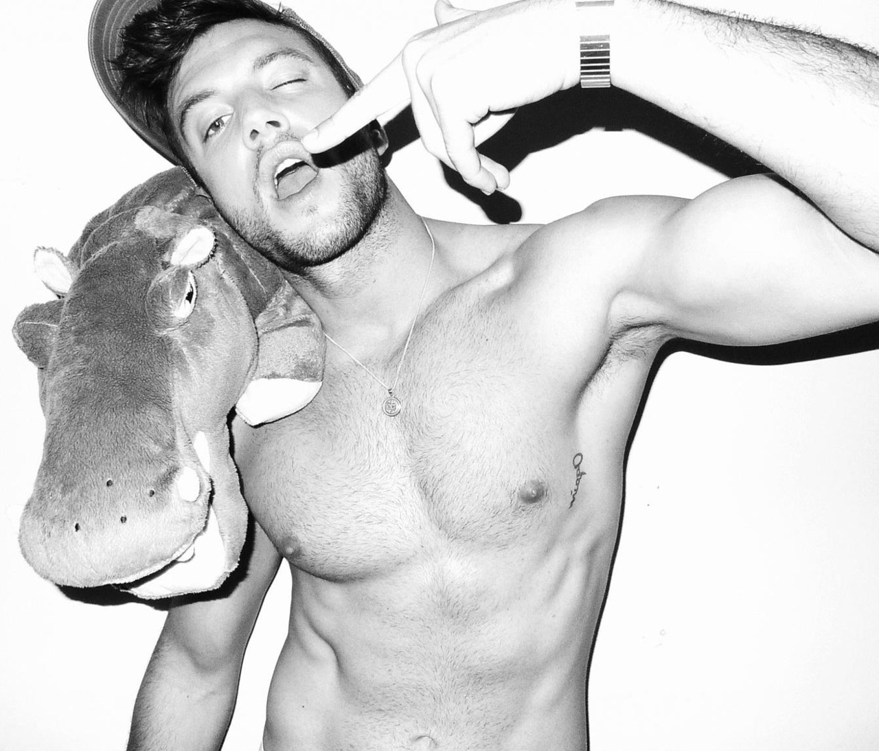 men-perfect:  Johan Akan