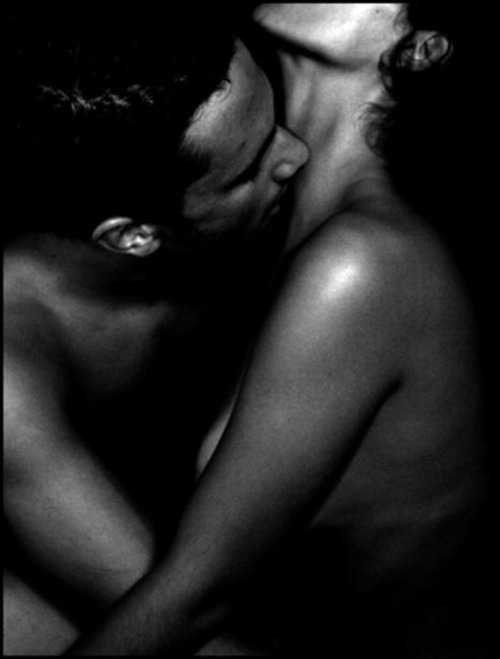 exhibitionistatheart:  Kiss me all over ❤