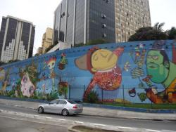 Um clássico de OsGemeos nas avenidas de São Paulo