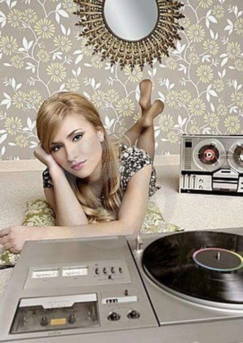 chicks with records.