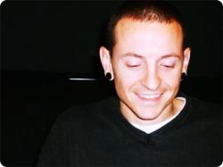 shut-up-and-love-linkin-park:  Il suo sorriso♥♥ 