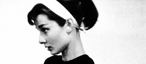 hooker-life:  missingaudrey: Audrey Hepburn in preparation for Funny Face, 1956 