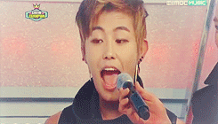 btobrighthere-blog:  ilhoon vs yukwon; 귀요미 player (+ shoulder dance) 