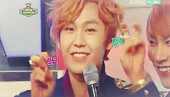 btobrighthere-blog:  ilhoon vs yukwon; 귀요미 player (+ shoulder dance) 