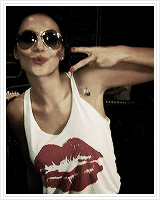 melfronkowiak-blog:  A amizade é um amor que nunca morre. 