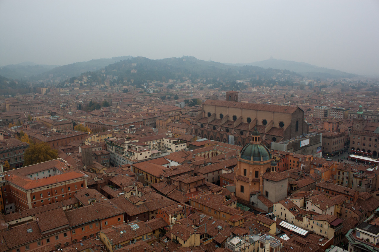 gemtrem:  Bologna After a Saturday in San Gimignano we got the early train on a Sunday