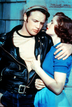 vintagegal:  Marlon Brando and Mary Murphy