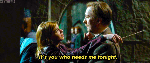hipster-trichster:  filiandkilithebrave:  livelaughlovetoread:  saamswinchester: Harry Potter and the Deathly Hallows Part 2 Deleted Scene  What the hell were they thinking when the deleted this scene   The footage of Harry zipping up Ginny’s dress