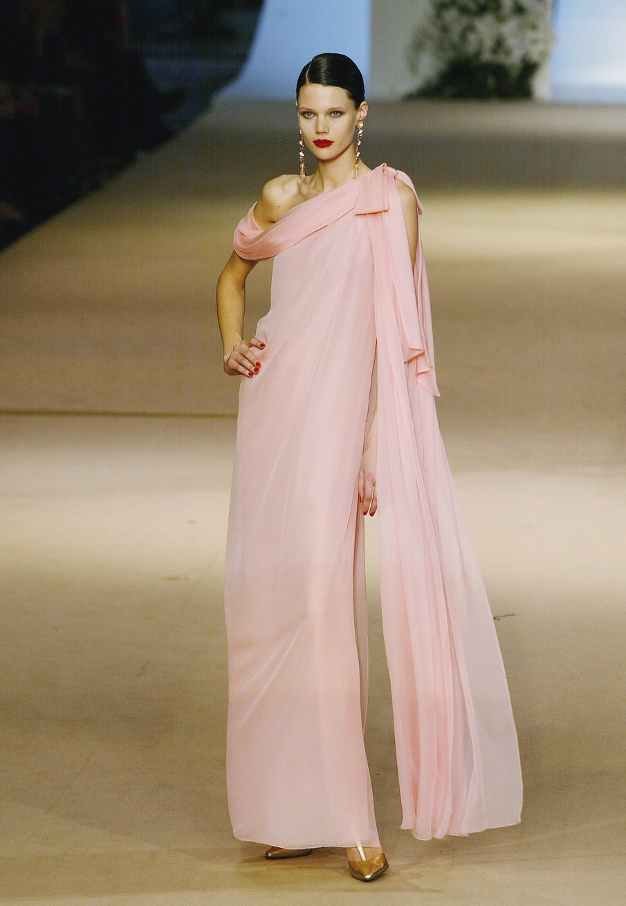 hautekills:  hautekills:  Yves Saint Laurent haute couture s/s 2002  Let’s take