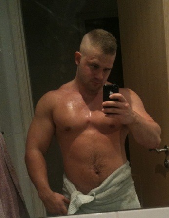 superbears:  CAN I HAVE YOUR ASS CUTE BOY 