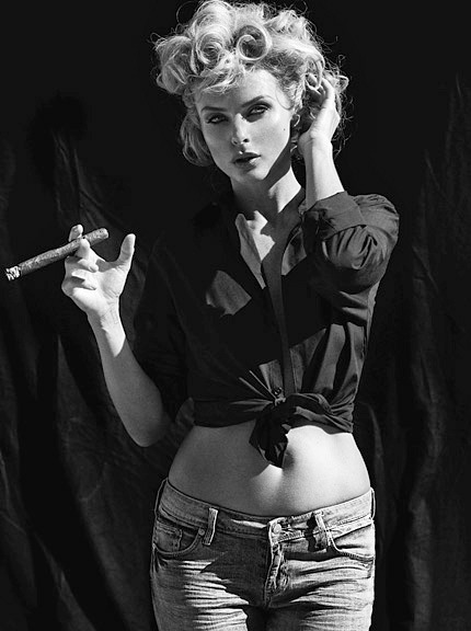 loveme-in-black-and-white:  (via Tumblr Archive Poster) 