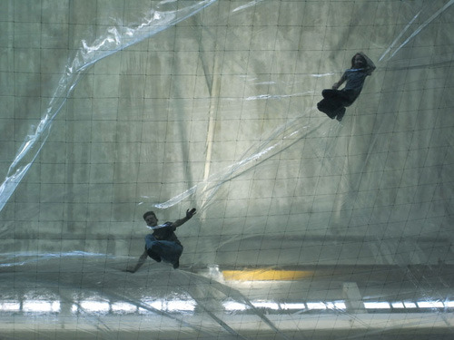 showslow:   On Space Time Foam   A fantastic installation by Argentinian artist Tomàs