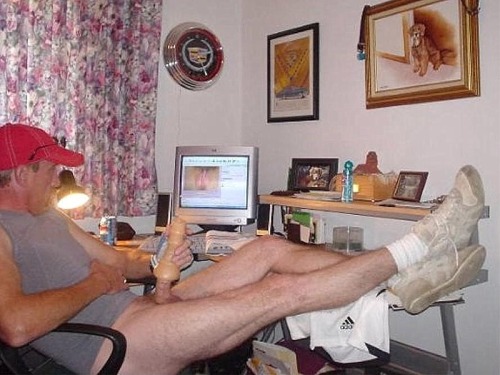 Real People Wanking at the Computer