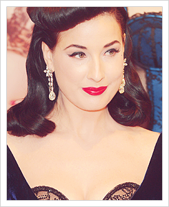 ditavon-tease:   At the launch of her Von Follies lingerie line at Debenhams, London