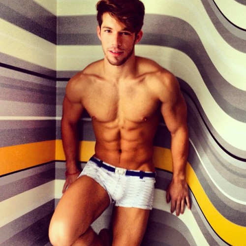 adonisarchive:  Julian Gabriel | adonisarchive.tumblr.com porn pictures