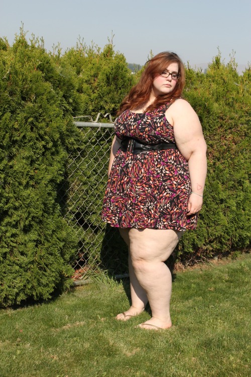 ussbbw:  Brighter than the sun. (naked is good, but the opposite can actually be more vivid)