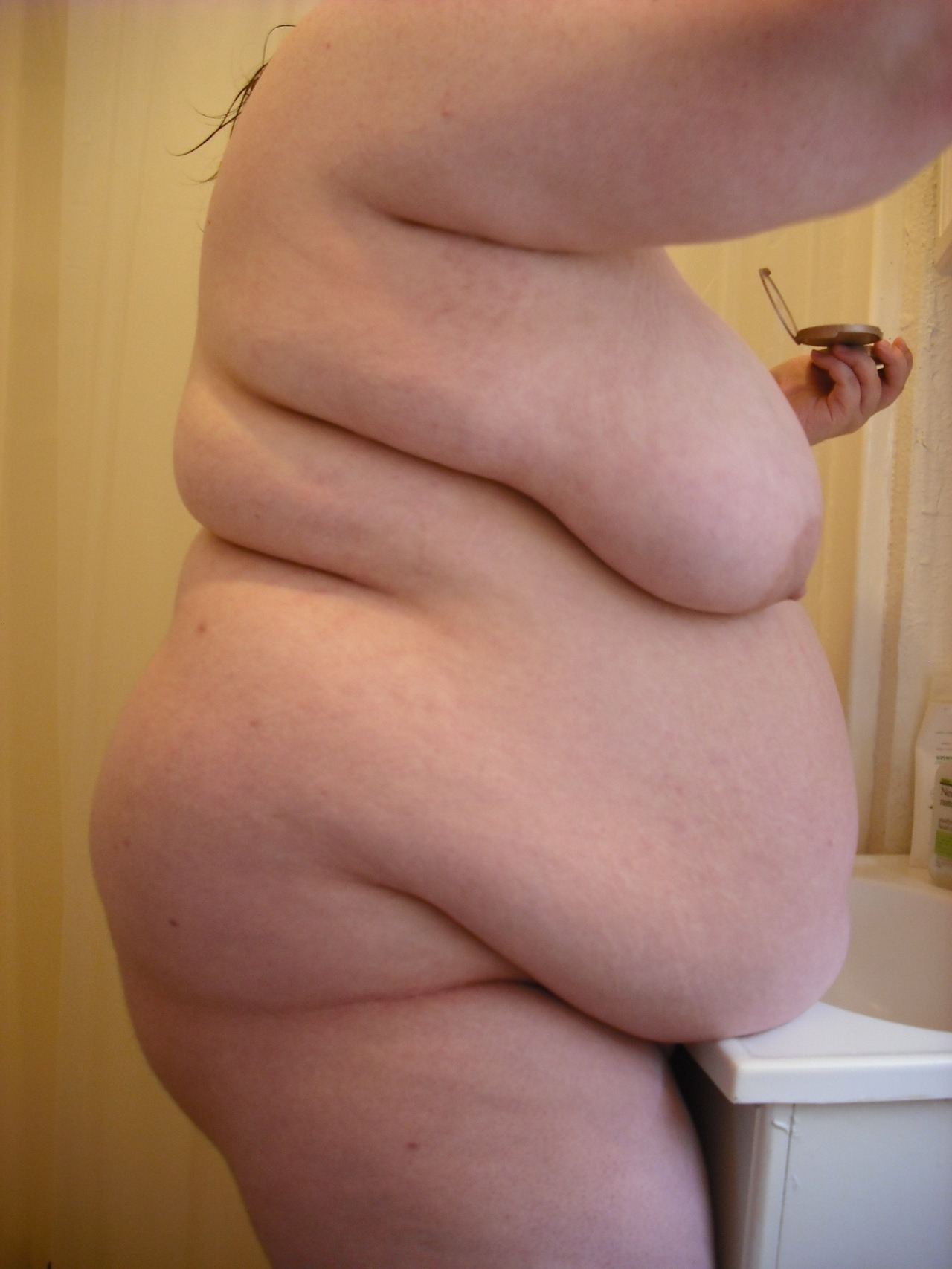 ussbbw:  The unassuming and unpretentious seductive appeal of thegoodhausfrau&rsquo;s