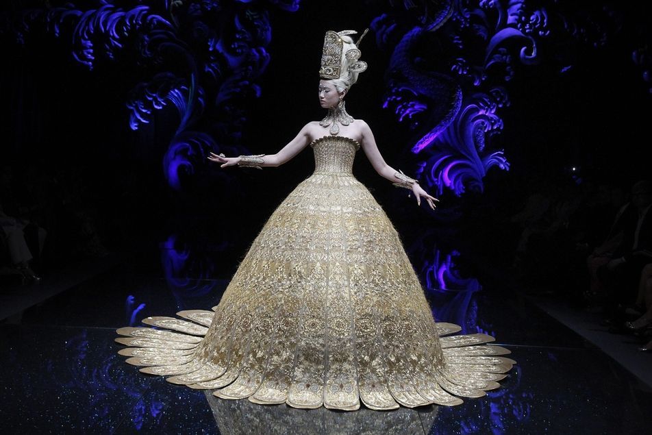 Asia fashion week, Singapour, Legend of the dragon by Guo Pei.
© AP/Wong Maye-E