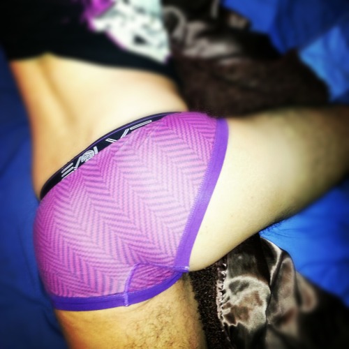 freakishlytallhomosexual:Imagine waking up in bed to this booty