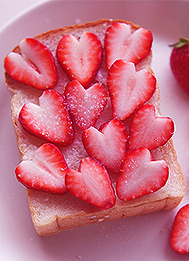 lifewithloz:  When summer is over and strawberries cost ů a punnett :( 