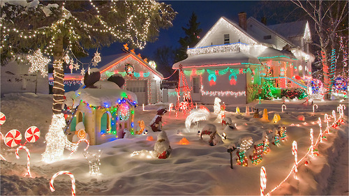 basicbtch:  Christmas spirit &lt;3 