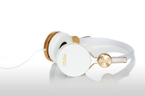 Headphones for the intellectual slacker.
By Johan Persson (w/ C’monde Studios)