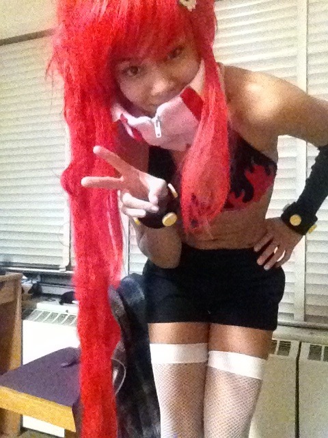 dinafairycake:  My roommate asked me to put on my Yoko cosplay and so I decided to take picturesssssssssssss. I was missing my gloves and gun sobbu