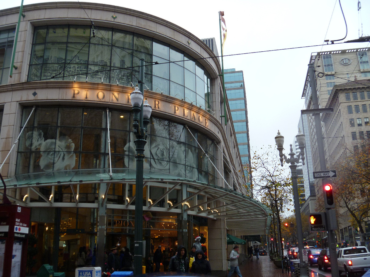 mapping-the-stars:  Portland, OR: Pioneer Place